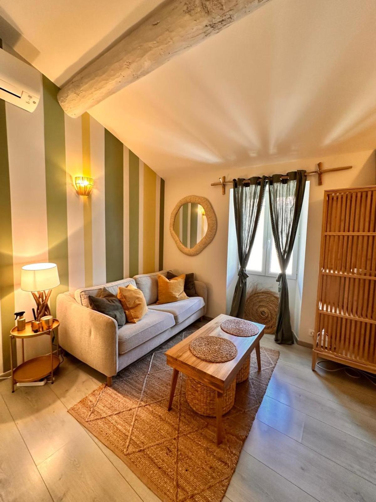 Cozy Studio Le Cedre, Port De Saint Tropez Eksteriør bilde