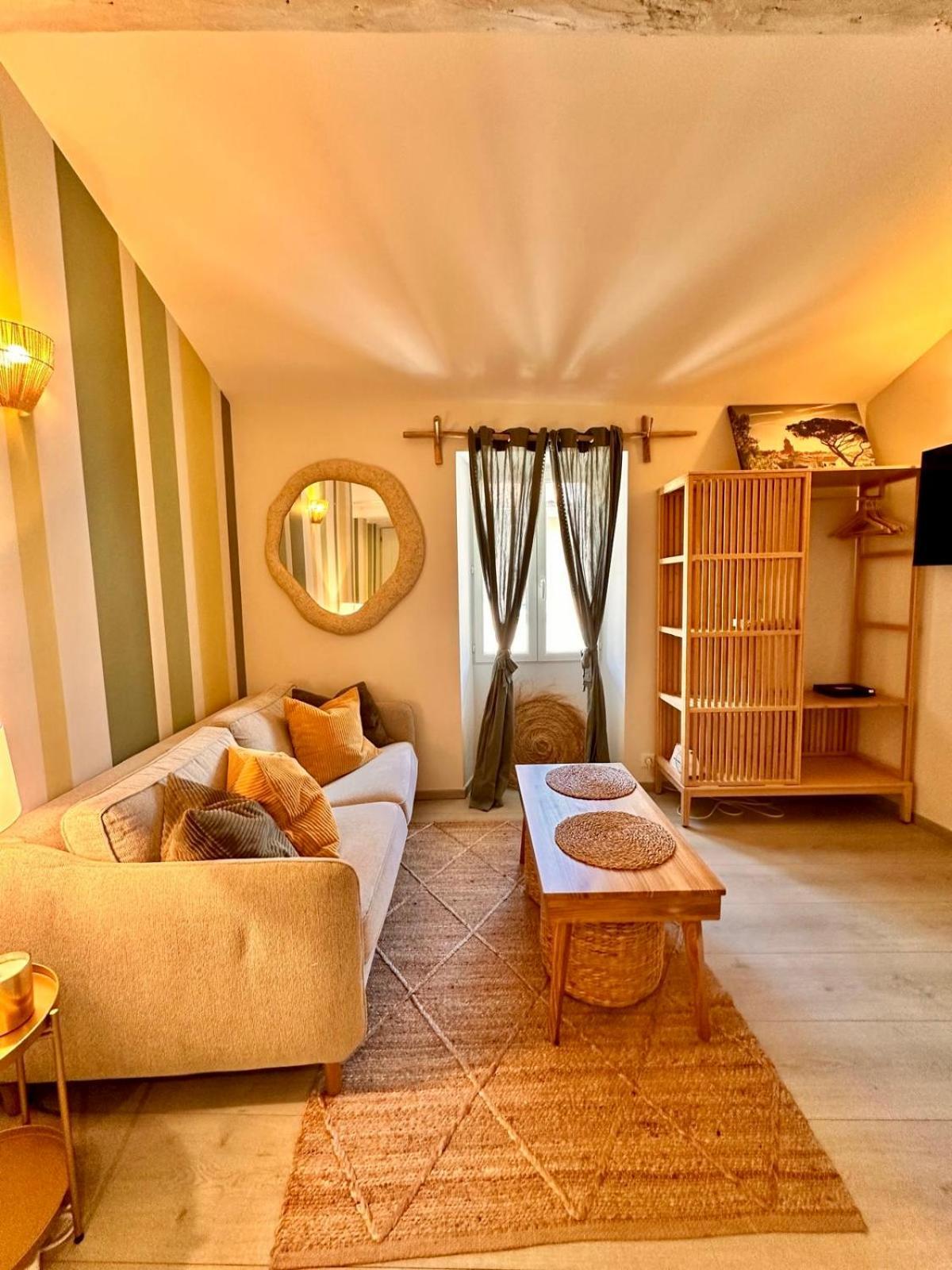 Cozy Studio Le Cedre, Port De Saint Tropez Eksteriør bilde